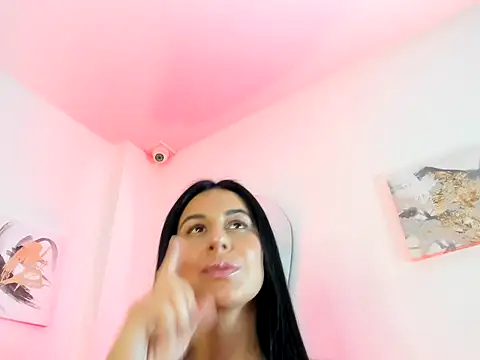 عرض كام ManuelaGlamourX
