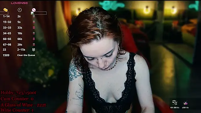 XXX chat uživo modela MaxPhoenixx