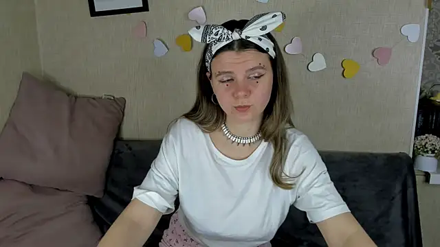 Chat +18 de Zorianaa ao vivo