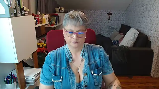 bigtits4you live XXX chat