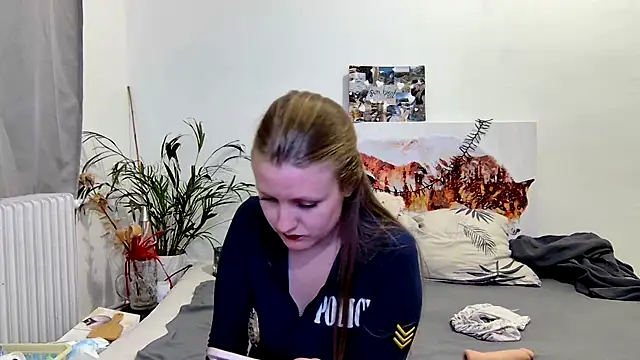 MileyGreyx: онлайн-секс-чат