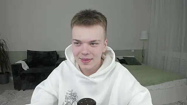 Webkamerová show Mallfoyy