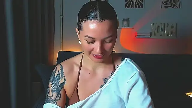Chat +18 de AlexaSven ao vivo