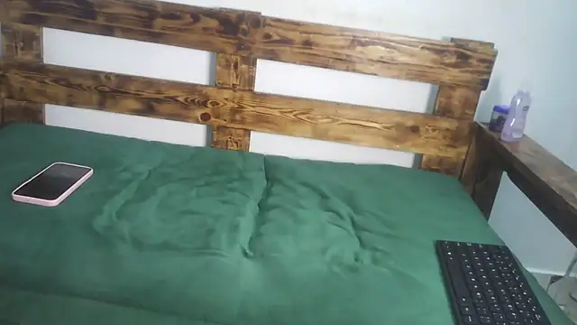 XXX chat uživo modela pinkycat