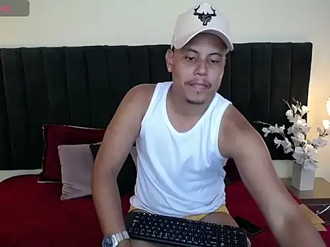 noah_oliver1's Webcam Show