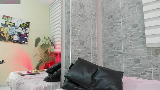 Онлайн чат XXX JoycePierce