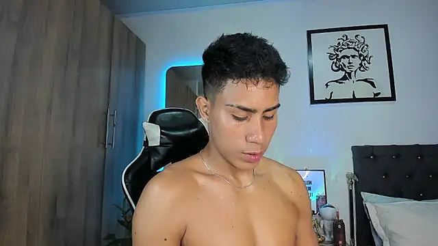 AlanNaughtyn Live XXX chat