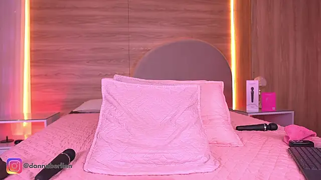 danna_berlin_ – Naživo XXX chat