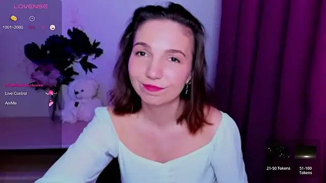 KindHazelHere_ Adlı Modelin Canlı XXX Sohbeti