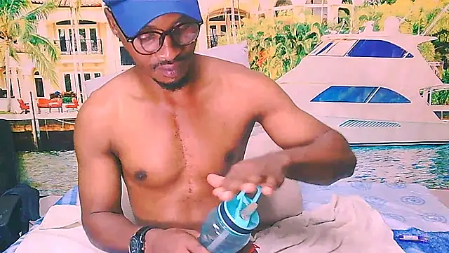 EbonyTiger69: διαδικτυακό σόου στην κάμερα