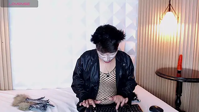 YARA_RYU Webcam-Show