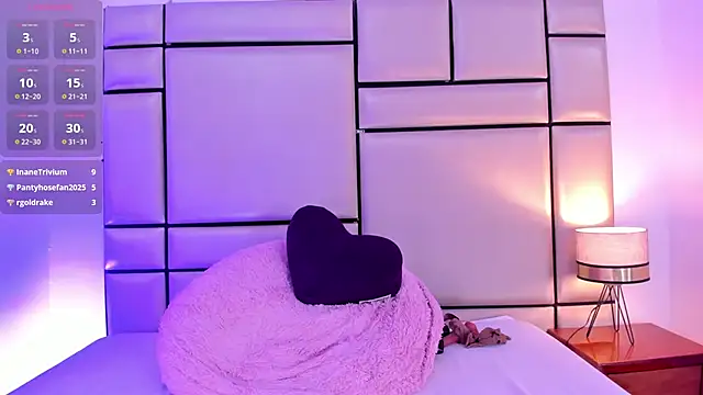 AlinaVegaa_'s Webcam Show