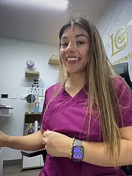 alicee16n Webbikameraesitys
