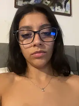 XXX chat uživo modela BrittanyDiaz