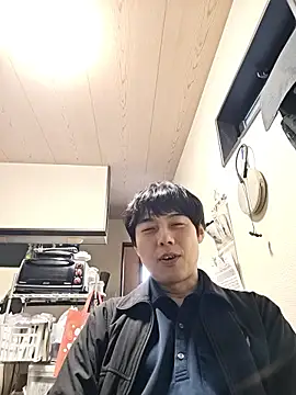 whitebriefboyのライブXXXチャット