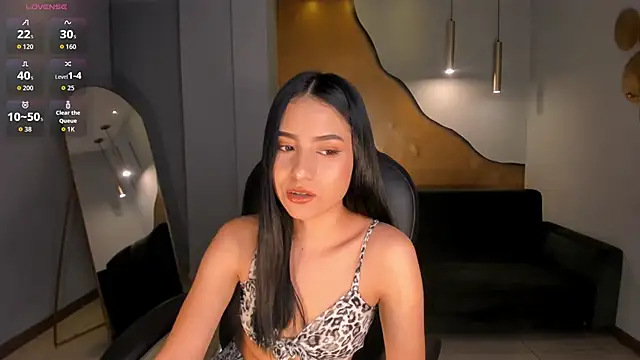LucieMartin's Live XXX Chat