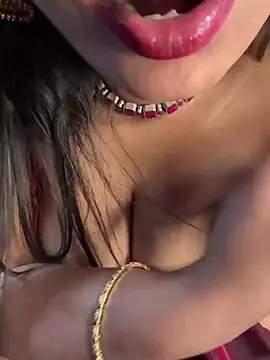 DevineDevilQueenn Webbikameraesitys