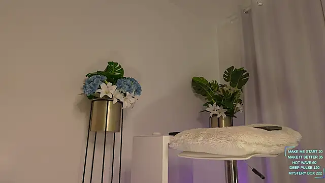 mimmyfit1's Live XXX Chat