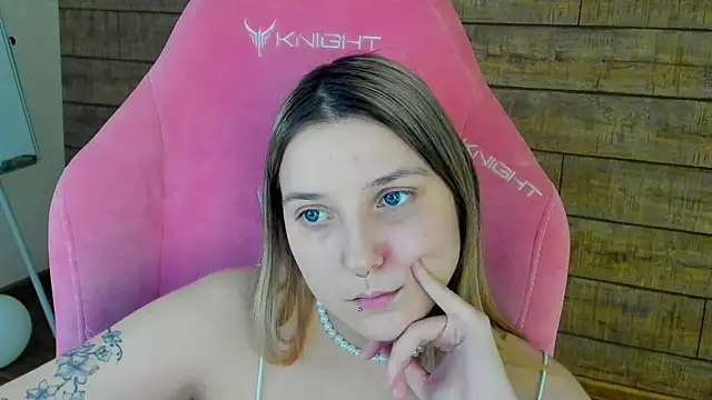 TinnaBurton's Live XXX Chat
