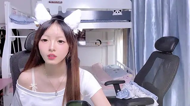 xiaoqiao-daqiao's Webcam Show