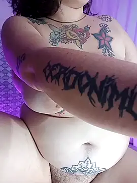 Chatroom XXX en direct de Divine_Pouvoir