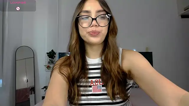 NebulaaHaven's Live XXX Chat