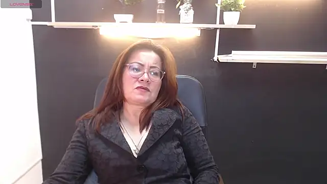 bianca_velvet Show in webcam