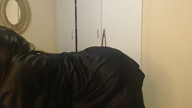 Creamyass22 Show in webcam