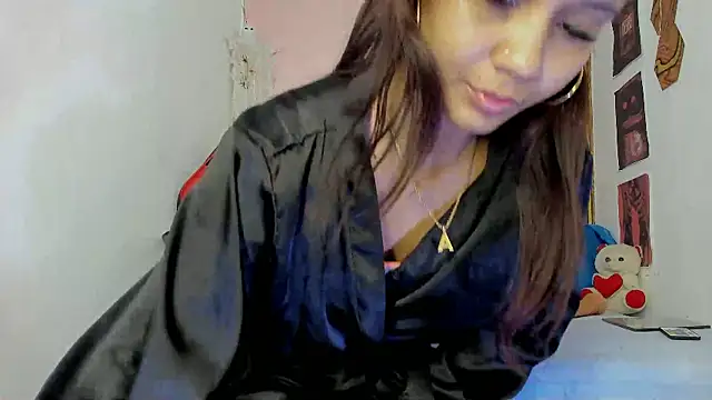 MarianaManzur's Live XXX Chat
