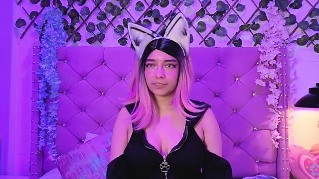 Kira-Yuzu Chat XXX live