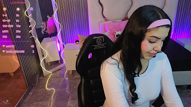 ELA_TAY1 élő XXX-chatje