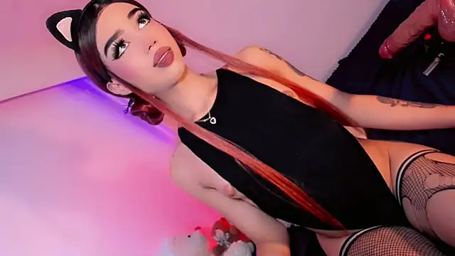 Miss-Saraii Webcam Show