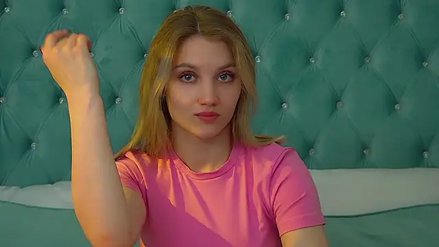 StacyEvances' Live XXX Chat