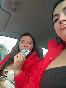 LIZ-06_ Webcam Show