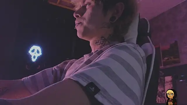 AcidMilo 在線直播表演