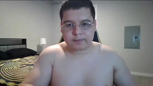 martin_militaryboy Show in webcam