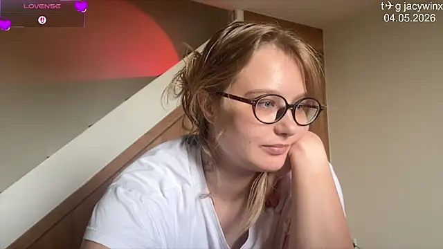 Онлайн чат XXX JacyWinslat