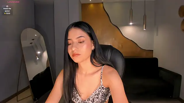 LucieMartin লাইভ XXX চ্যাট