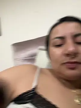 Abril_Luv Adlı Modelin Canlı XXX Sohbeti