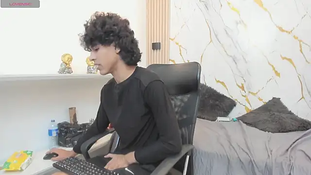 Chat XXX ao vivo de Zayn_Fox32