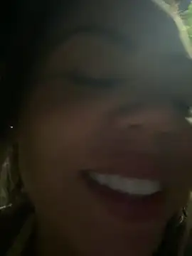 lariic Live XXX-Chat