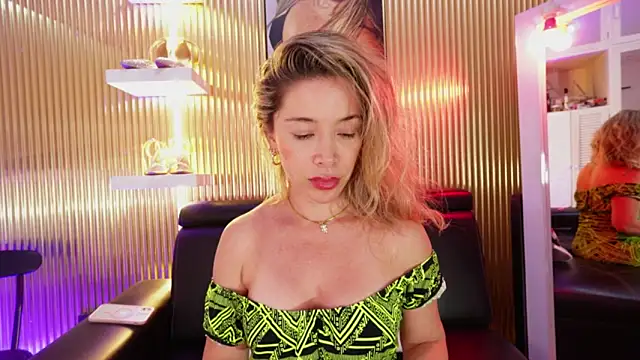 XXX chat uživo modela Sexy_Allice