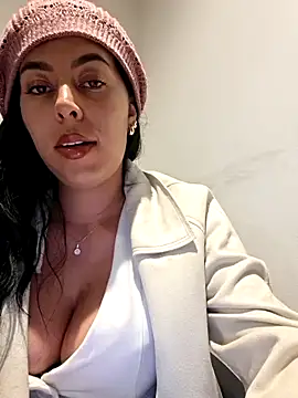 Chat XXX en directo de Luianna