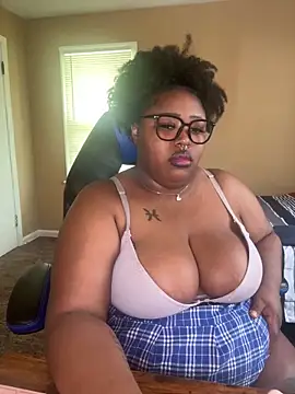 Chocolatebunnyxx96's Webcam Show
