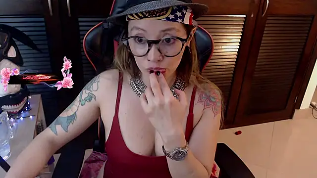 pink-2022 – Live XXX-chat