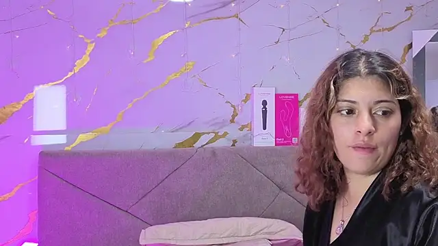Yutori- Adlı Modelin Canlı XXX Sohbeti