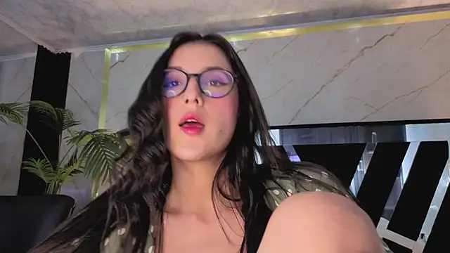 Chat XXX en directo de Princess_Violett