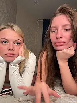 elloriah's Webcam Show