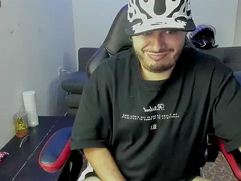 ragnar_lothbrok777's Webcam Show