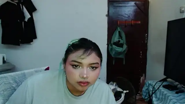 katteyes_20 Chat XXX in diretta